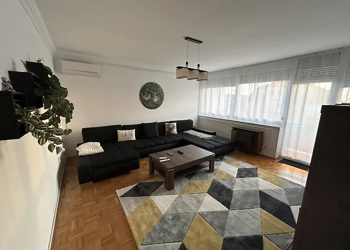 Apartment Balzsomga *